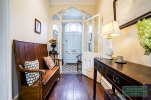 Photo 11- click for photo gallery